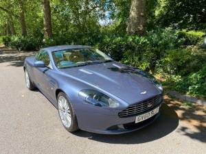 Bild 26/46 von Aston Martin DB 9 (2010)