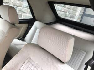 Immagine 10/22 di Volkswagen Golf Mk I Convertible 1.8 (1989)