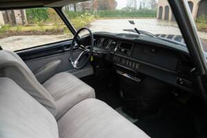 Image 30/50 of Citroën DS 20 (1972)