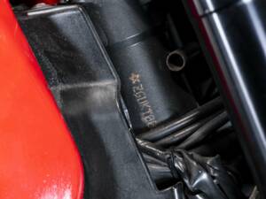Image 32/50 of Moto Guzzi DUMMY (2005)