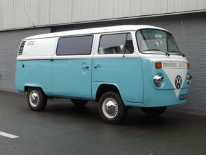 Bild 4/99 von Volkswagen T2b Kastenwagen (1977)