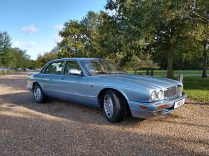 Immagine 5/21 di Jaguar XJ 6 4.0 Sovereign (1996)