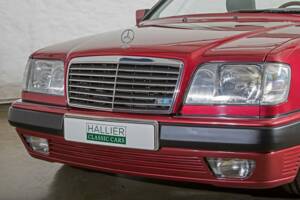 Bild 15/31 von Mercedes-Benz E 320 (1993)