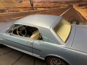 Immagine 7/50 di Ford Mustang 289 (1966)