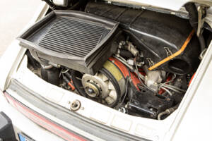 Image 22/47 of Porsche 911 Turbo 3.3 (1983)
