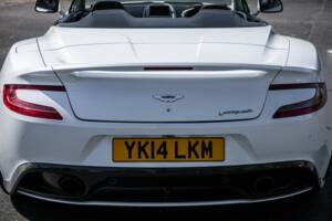 Image 38/50 of Aston Martin Vanquish Volante (2014)