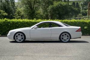 Bild 9/41 von Mercedes-Benz CL 500 (2000)