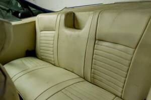 Image 36/50 of Chrysler 300 L (1970)