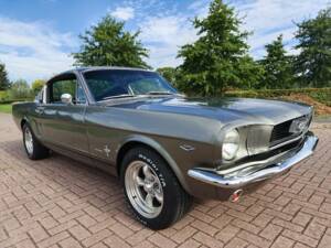 Image 1/8 of Ford Mustang 289 (1966)