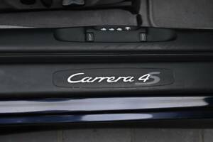 Bild 47/50 von Porsche 911 Carrera 4S (2004)