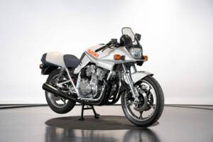 Immagine 6/50 di Suzuki GSX 750S Katana (1982)