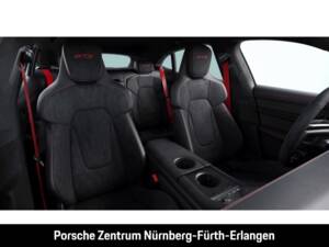 Image 10/12 of Porsche Taycan GTS (2023)