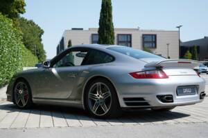 Obraz 13/24 pojazdu Porsche 911 Turbo (2008)