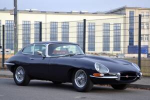 Bild 13/32 von Jaguar E-Type 4.2 (1967)