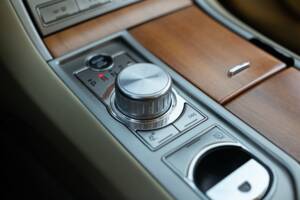 Immagine 33/50 di Jaguar XF 3.0 D-S (2008)