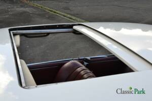 Image 35/50 of Mercedes-Benz 250 SE (1966)