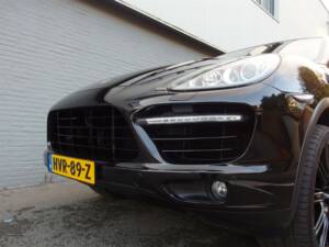 Imagen 10/97 de Porsche Cayenne Turbo (2011)