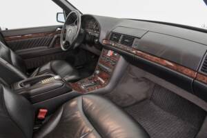 Image 17/45 of Mercedes-Benz 500 SEL (1992)