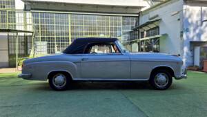 Image 52/61 de Mercedes-Benz 220 S Cabriolet (1957)