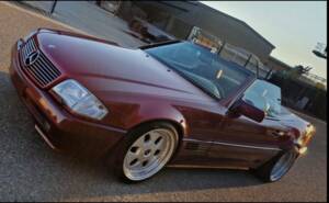 Imagen 2/7 de Mercedes-Benz 500 SL (1991)