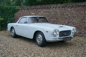 Image 16/50 of Lancia Flaminia GT 2.5 3C Touring (1964)