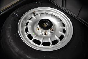 Image 49/50 of Mercedes-Benz 500 SL (1983)
