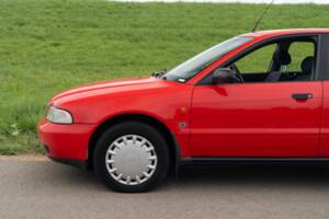 Image 5/8 of Audi A4 1.6 (1995)