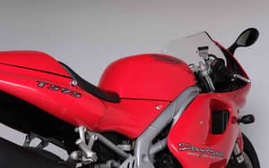 Image 8/66 of Triumph Daytona T595 (1998)