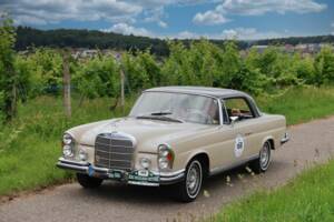 Afbeelding 26/73 van Mercedes-Benz 280 SE (1969)