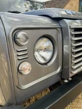 Image 26/50 of Land Rover Defender 90 (2011)