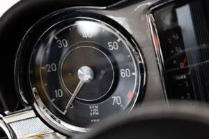 Image 16/35 de Mercedes-Benz 230 SL (1966)