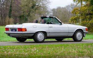 Bild 46/59 von Mercedes-Benz 280 SL (1985)