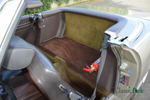 Image 13/47 de Mercedes-Benz 560 SL (1986)