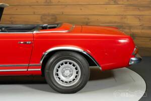Image 8/8 de Mercedes-Benz 280 SL (1968)