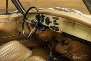 Immagine 9/19 di Porsche 356 B 1600 Super Karmann-Hardtop (1961)