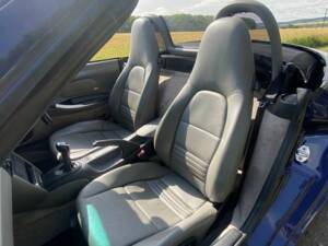 Image 42/50 of Porsche Boxster S (2001)
