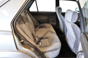 Bild 22/25 von Alfa Romeo 75 2.0 Twin Spark (1987)