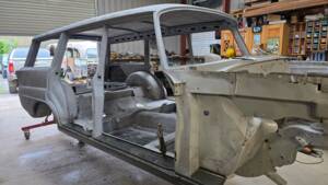 Image 12/31 of Mercedes-Benz 230 S Universal (1966)