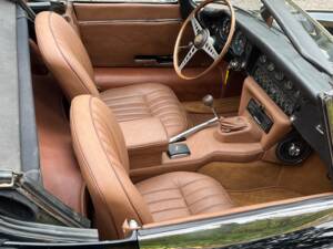 Bild 15/47 von Jaguar E-Type (1968)