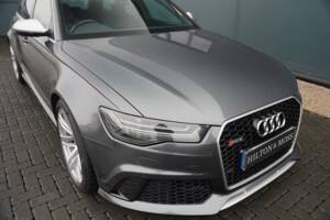 Immagine 23/50 di Audi RS6 Avant (2015)