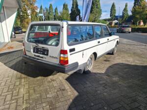 Image 2/11 of Volvo 240 GL (1986)