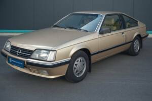 Image 2/15 of Opel Monza 2,2 (1985)