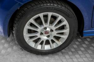 Bild 23/50 von FIAT Grande Punto 1.4 (2009)