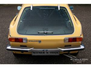 Image 9/50 of Volvo 1800 ES (1972)