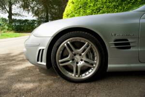Image 14/23 de Mercedes-Benz SL 55 AMG (2007)