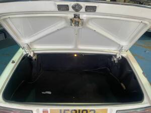 Bild 10/12 von Triumph Stag (1977)