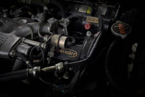 Image 76/97 of Daimler Double Six (1994)