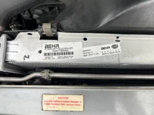 Image 30/36 of Mercedes-Benz 560 SL (1989)