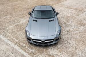 Image 8/32 of Mercedes-Benz SLS AMG (2011)