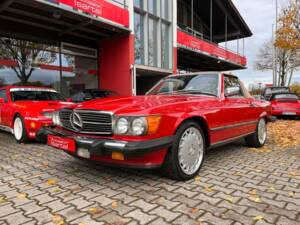 Bild 4/22 von Mercedes-Benz 560 SL (1986)